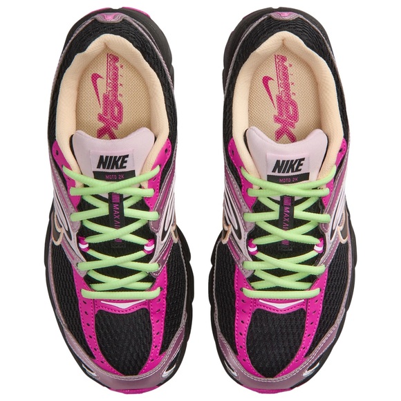 NIKE AIR MAX MOTO 2K (Size 7) - Picture 4 of 12